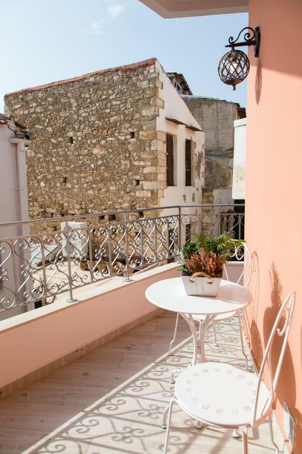 Jacuzzi Suite In The Heart Of Oldtown Rétino Exterior foto